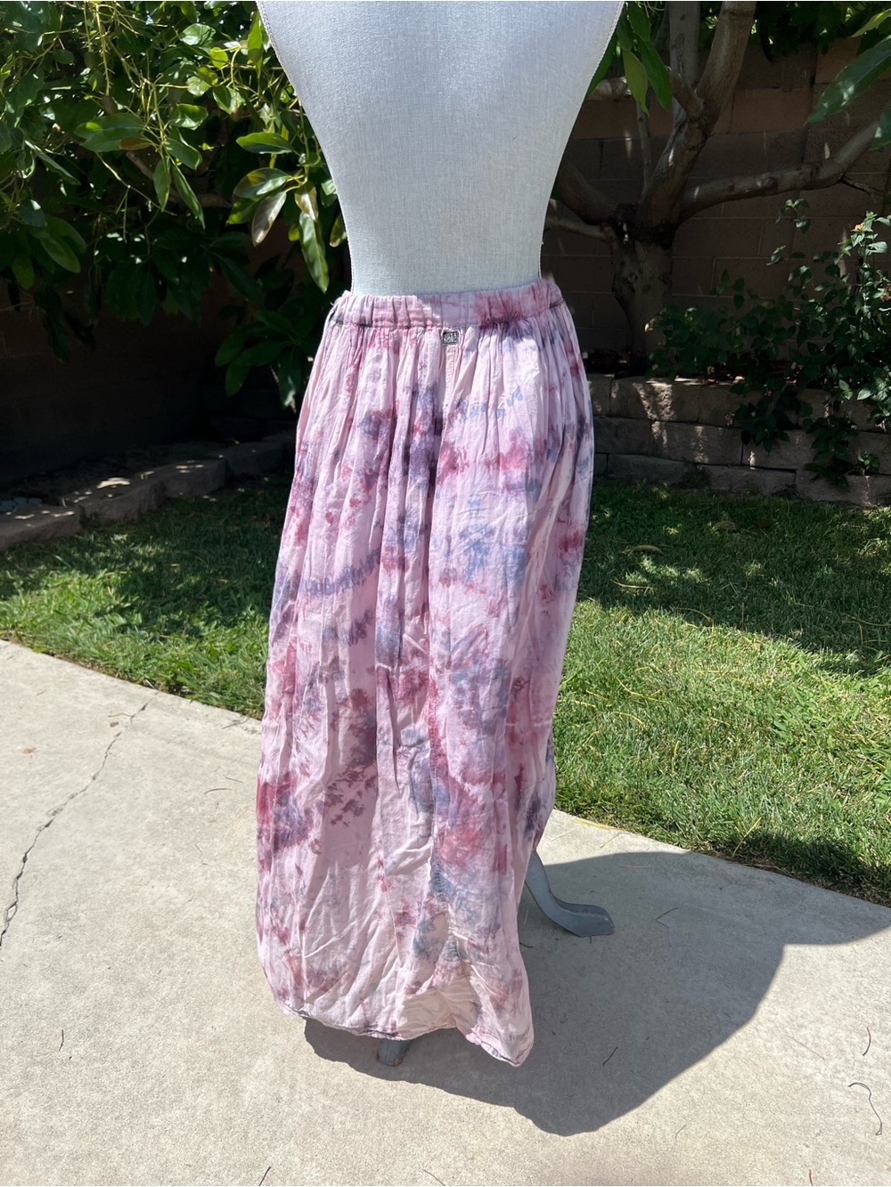 Billabong Pink and Blue Tie-Dye Maxi Skirt